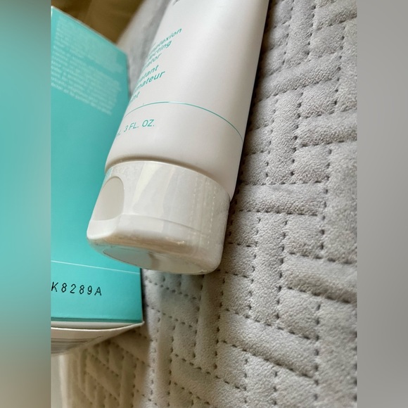 Proactiv+ Step 3 Complexion Perfecting Hydrator, 89ml - Picture 5 of 5